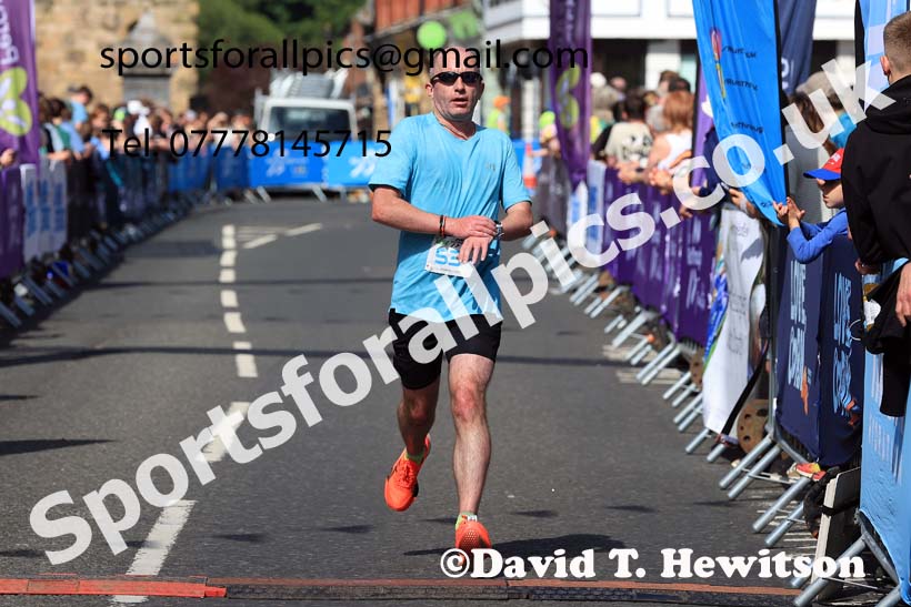 The 2024 Morpeth 10k Road Race.  Photo: David T. Hewitson/Sports for All Pics
